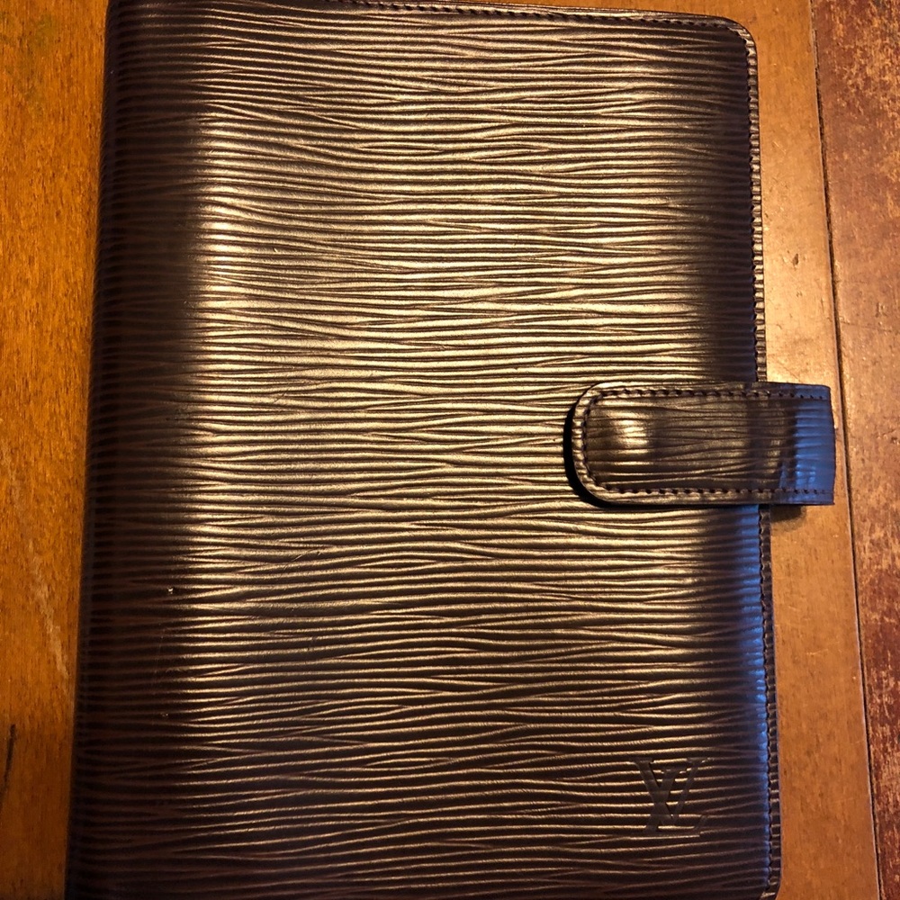 🚫SOLD🚫Brown Louis Vuitton MM epi agenda
